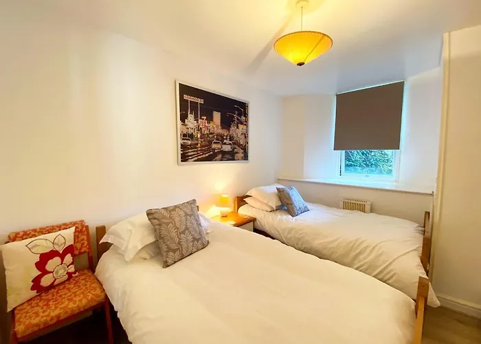 The Stables Apartments At Meadfoot Bay